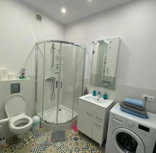 Cozy Apartment Near Lazienki Royal Park 公寓 *